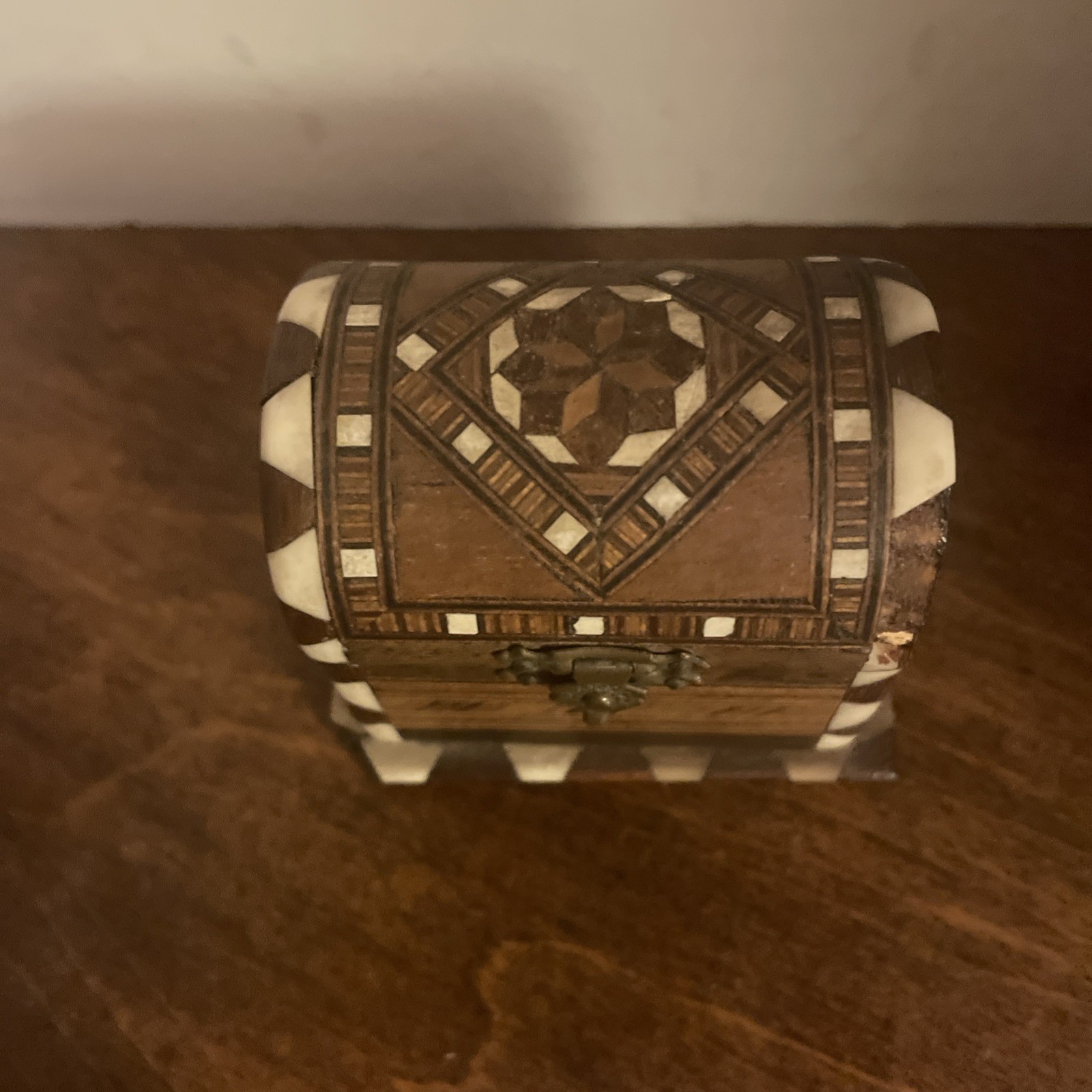 Vintage Marquetry Mother of Pearl Mosaic Inlay Trinket Box