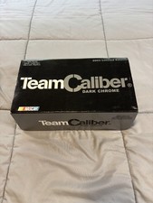 Nuevo en caja NASCAR Team Calibre #6 Mark Martin cromo oscuro 2003 NASCAR escala 1/24