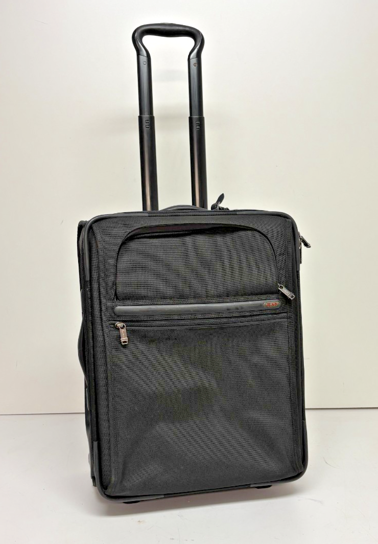 TUMI 22021D4 Alpha G4 Expandable Upright Rolling International