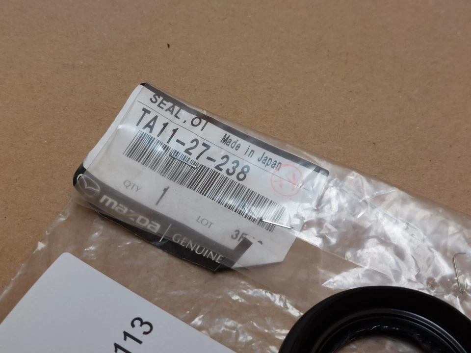 Sello de eje de transmisión Mazda MX-5 Miata 2016-2024 TA1127238 genuino NUEVO Foto 4 de 4