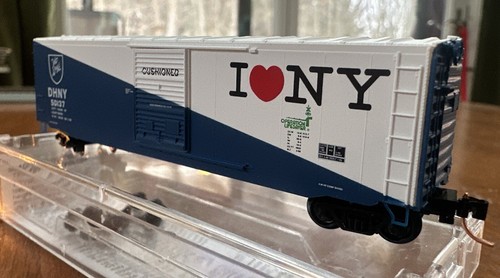 Micro Trenes Escala N RTR #77080 50’ Std Box Car Delaware & Hudson ILOVENY NUEVO EN CAJA NUEVO EN CAJA | Zustand: New