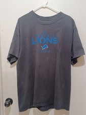 Black Detroit Lions T-Shirt - OLD LOGO - Size Large SEE PHOTOS!!!!!