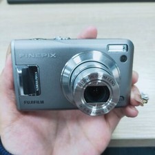 Fujifilm FinePix F31fd Compact Digital Camera 6.3MP 3x Silver - 90 New