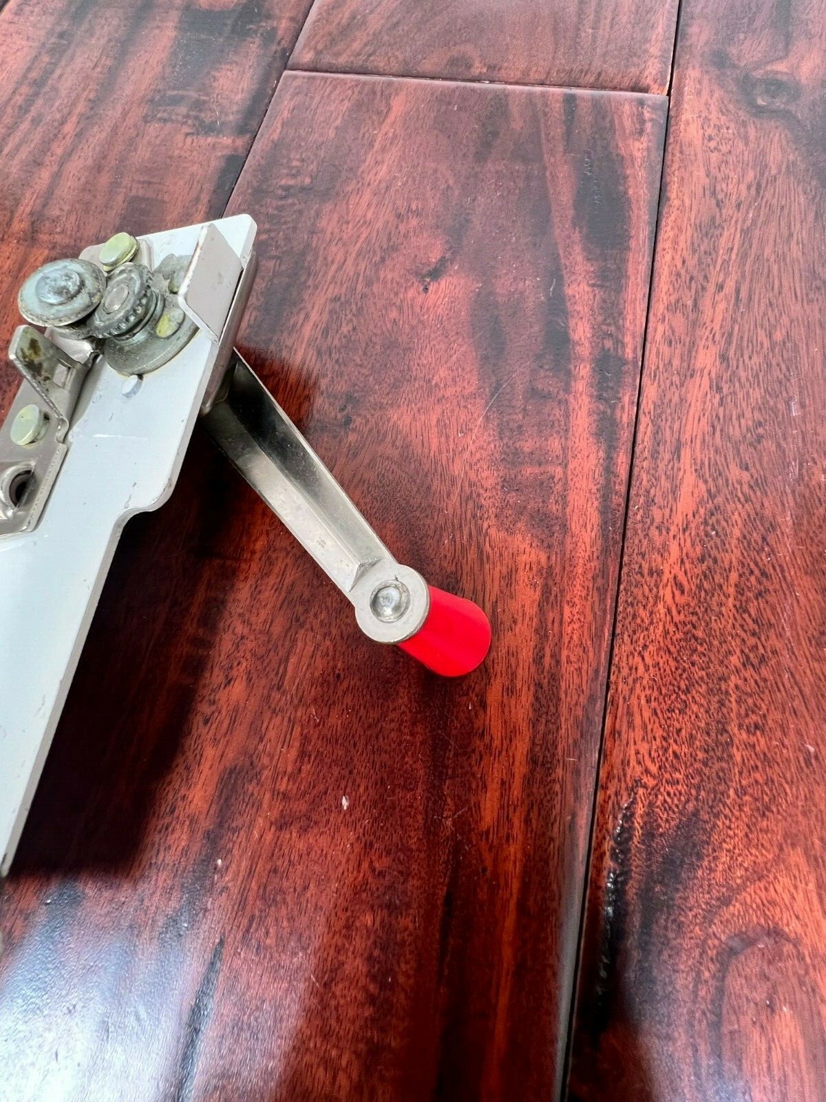 Swing Away Handle Wall Mount Manual Can Opener Vintage White & Silver