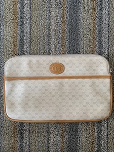 gucci perfume pouch
