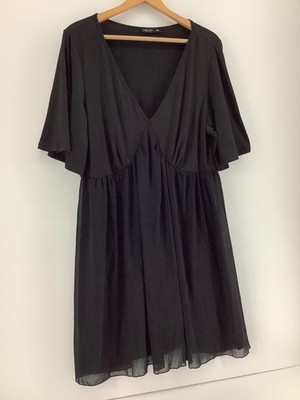 SHEIN Curve Minikleid 1XL schwarz V-Ausschnitt Empire-Taille Flatterärmel Übergröße