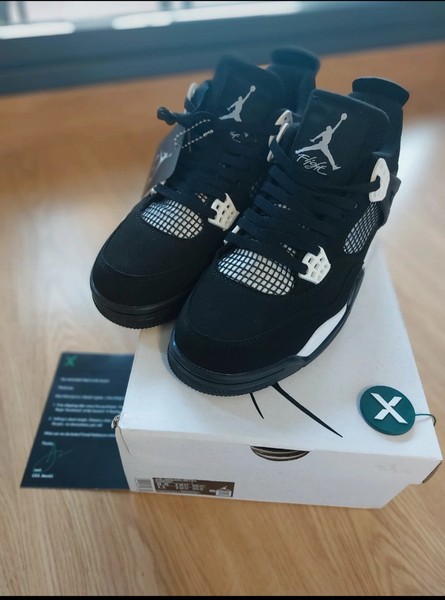 jordan 4 Retro White Thunder (GS)