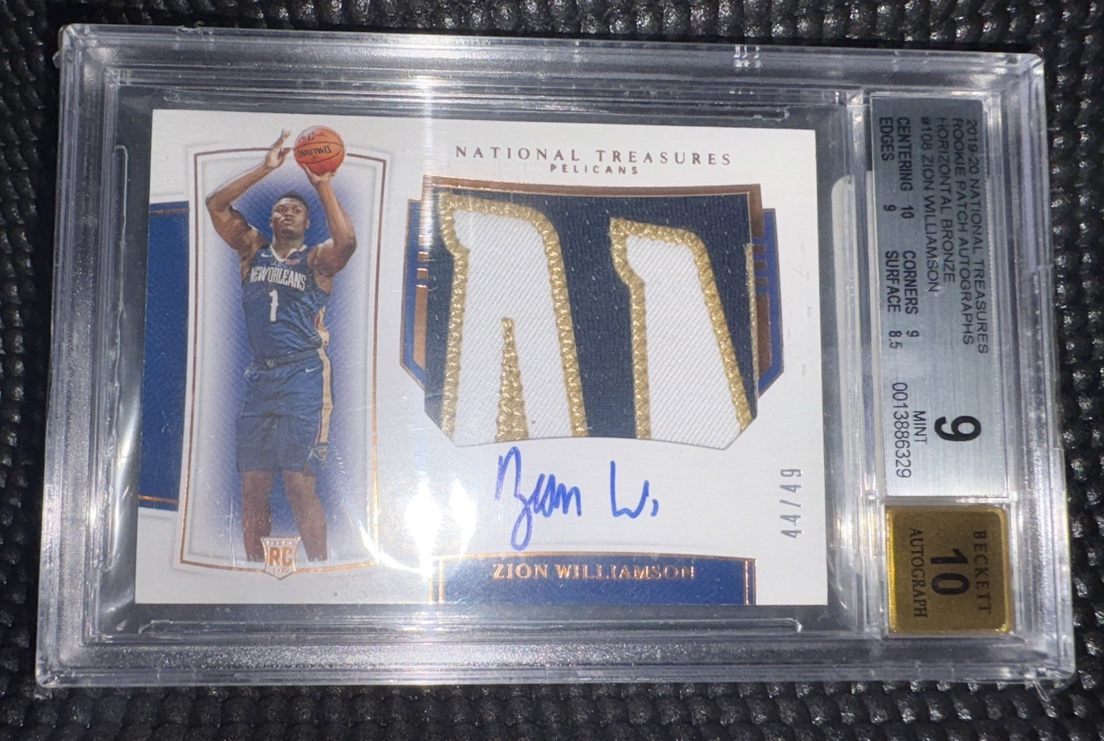 2019-20 Panini National Treasures - Zion Williamson RPA Auto #108 /49 BGS 9