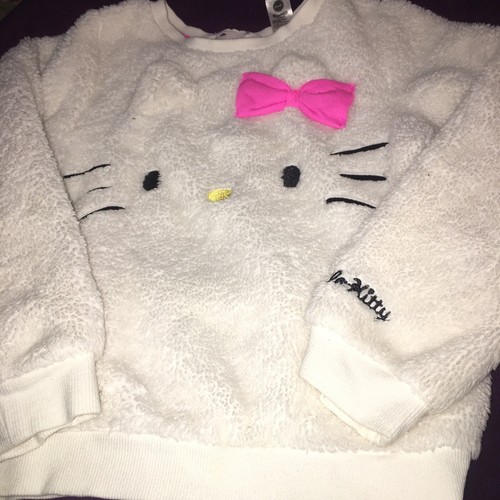 Hello Kitty X H&M Kids Girls White Long Sleeve Soft Fuzzy Fun Shirt Size 2-4 - Picture 4 of 21