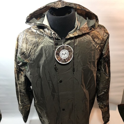 NEW XL Realtree Xtra RAIN COAT JACKET Lightweight Hooded Hunting Waterproof NWT - Picture 2 of 12