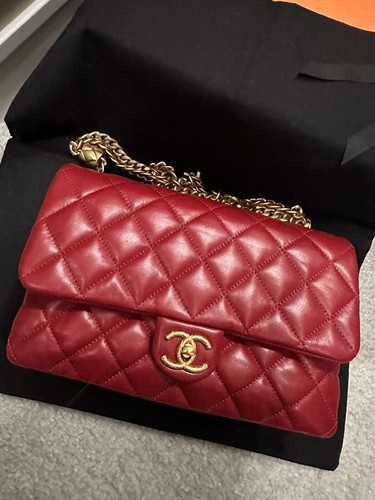 chanel lambskin flap bag