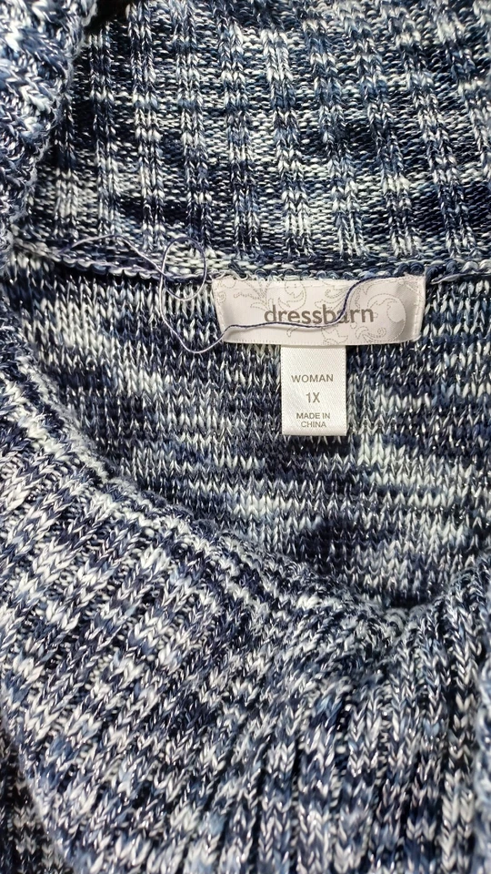 Suéter suéter cuello capucha para mujer DressBarn talla 1X Plus gris manga corta. Foto 3 de 4