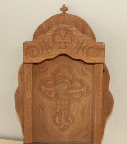 Vintage religious hand carved wall hanging wood icon with oil lamp holder - Picture 2 of 7