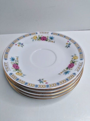 Liling Fine China, Yung Shen Ling Rose Tea Cup Saucers. Set of Four