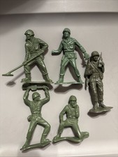 TIM MEE TOYS Toy soldiers Military War VTG Green Plastic Army men Lot Of 5