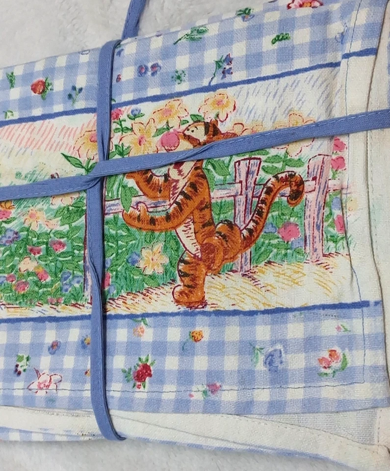 Toallas de cocina vintage Simply Pooh Disney Store Pooh and Friends in Spring nuevas con etiquetas Foto 4 de 4