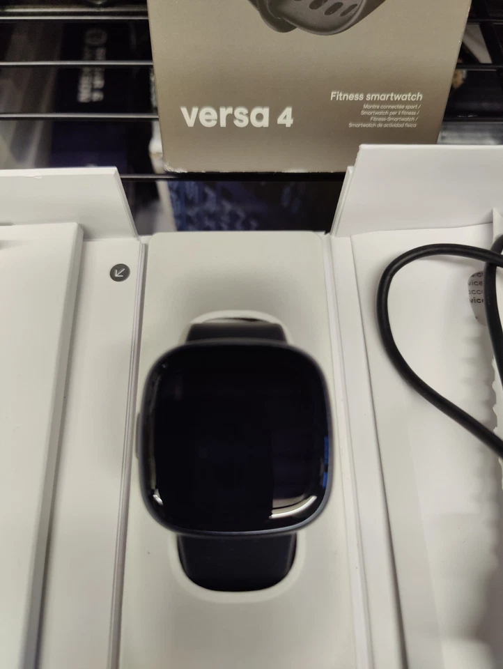 Fitbit Versa 4Graphite Aluminium Case and black band  Fitness Smart Watch - Image 2 of 4