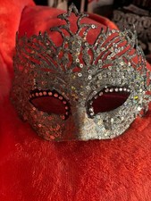 Mardi Gras sequined masquerade mask