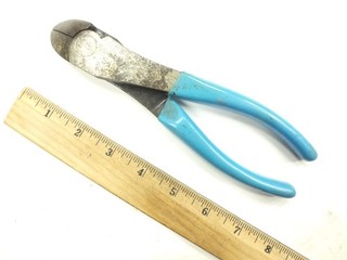 CHANNELLOCK TOOLS 7 1/2" CURVED JAW CUTTING PLIERS USA CUTTERS CUTTER DYKES 447