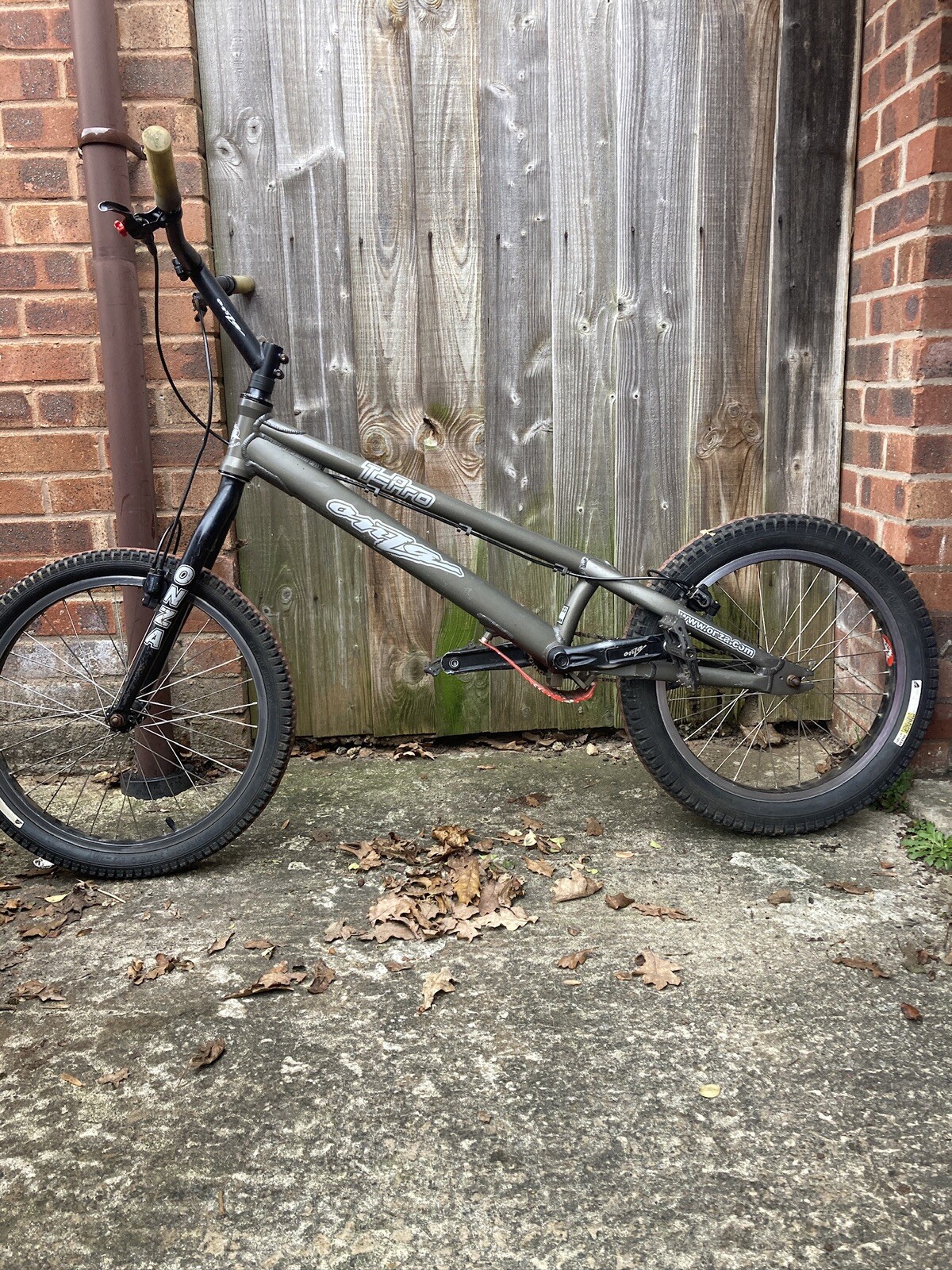 onza t pro trials bike