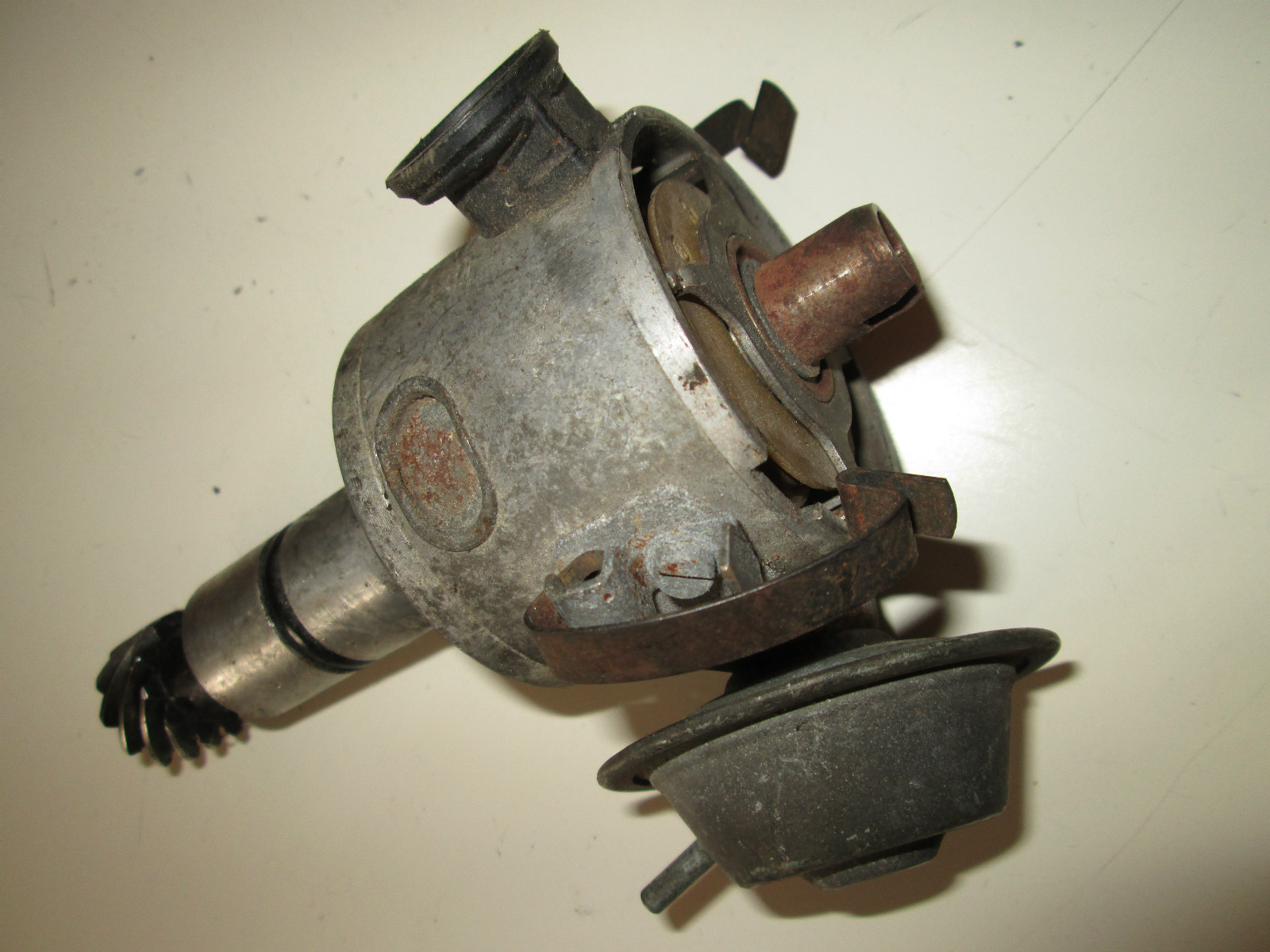 BMW E21 E30 316 318 Zündverteiler Bosch 0237002102 online kaufen 