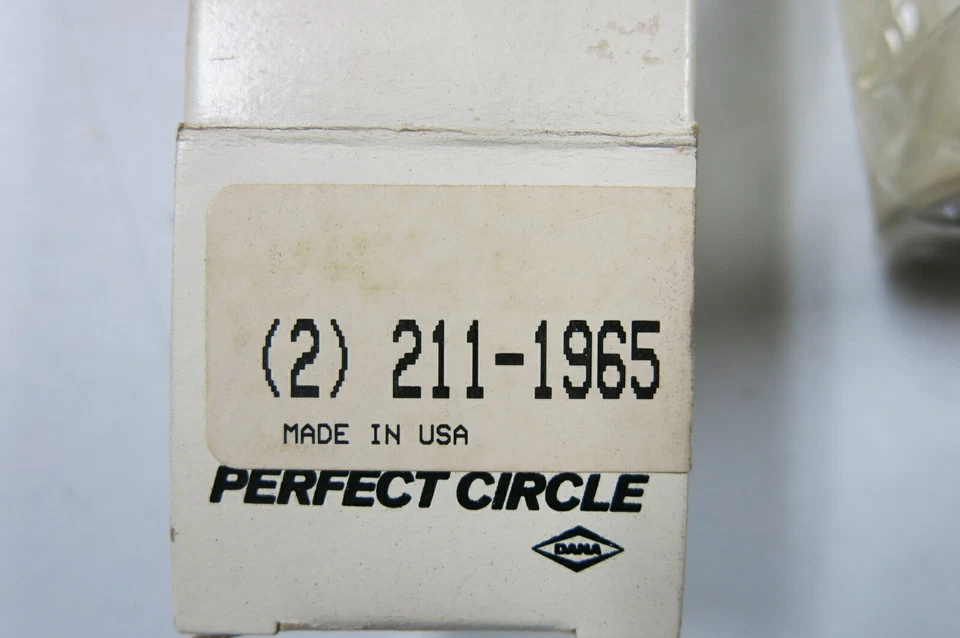 Válvula Perfect Circle 2111965 para Chrysler, Dodge, Plymouth 1978 Foto 2 de 2