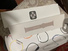 apple watch se 40 mm nuovo mai acceso con due anni di garanzia 