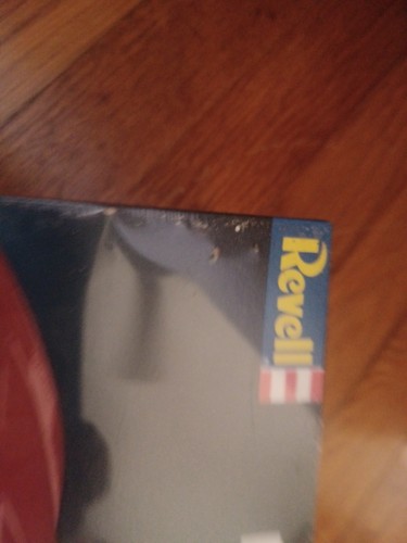 Revell Magnum p.i. 308 GTS Ferrari 1:24   Complete Kit SEALED - Picture 4 of 9