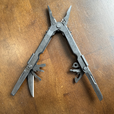 Gerber MP600 Black Oxide Multi-Tool Needle Nose Pliers - Nice Condition