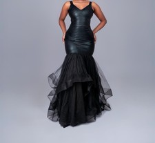 Fashion Nova Black Layered Mermaid Gown Dress V Neck Sleeveless Size M