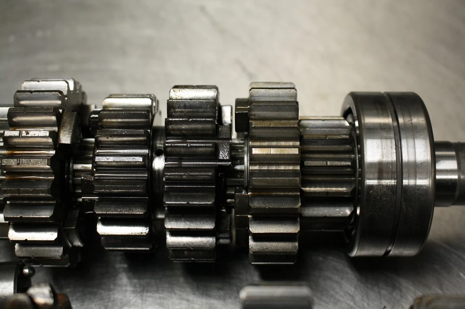 99-07 SUZUKI HAYABUSA ENGINE MOTOR TRANSMISSION TRANNY GEARS 24120-24F00 Foto 3 de 4