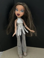 Bratz Doll Forever Diamondz Fashion Design Yasmin