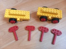 Lego Aufziehmotoren, 2 Stück, mit 4 Schlüsseln, aus den 80 er Jahren 