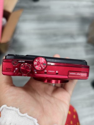 Nikon COOLPIX S8200 16.1MP 14x Optical Zoom Compact Digital Camera