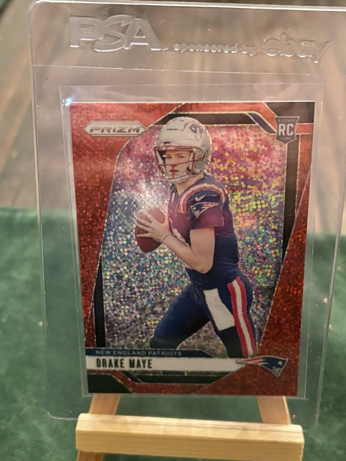 2024 Panini Prizm Drake Maye #329 Red Sparkle Prizm Rookie SSP Patriots