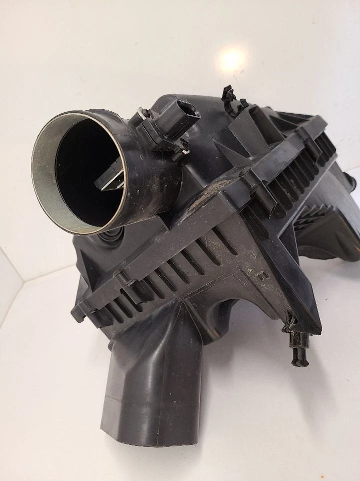 2014-2017 BUICK REGAL Air Cleaner 2.4L 22754175 14-17 - Image 3 of 4