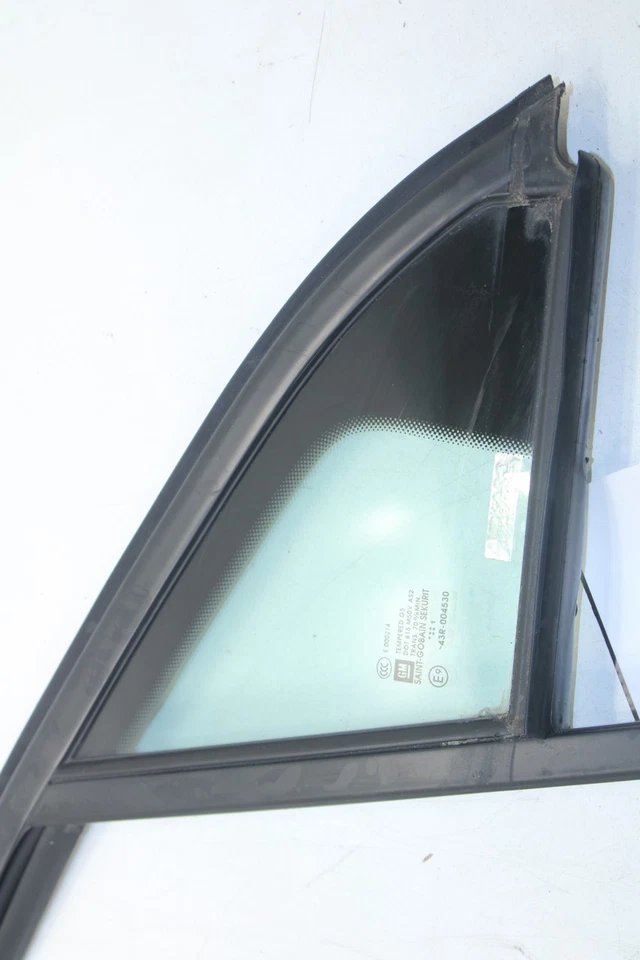 Chevrolet Blazer 2LT 2019-2025 puerta delantera derecha ventana canal de funcionamiento con vidrio de ventilación Foto 4 de 4