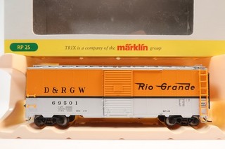 Trix 24902 2 RP25 Boxcar D&RGW Rio Grande Boxcar with Original Box #Y3