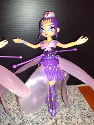 Hatchimals Pixie Crystal Flyers Magical Flying Pixie Toy. Lights Up & Spins. 