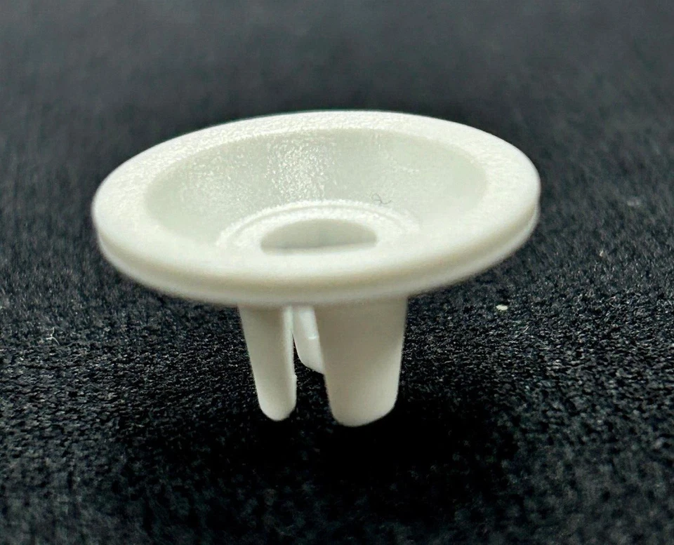 Small spool cap 413051601 for Viking, Pfaff etc - Image 3 of 3