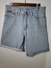 Vintage Lee Denim Shorts Light Wash Blue Jeans High Rise Mom W33 L19 / 17 Cuffed