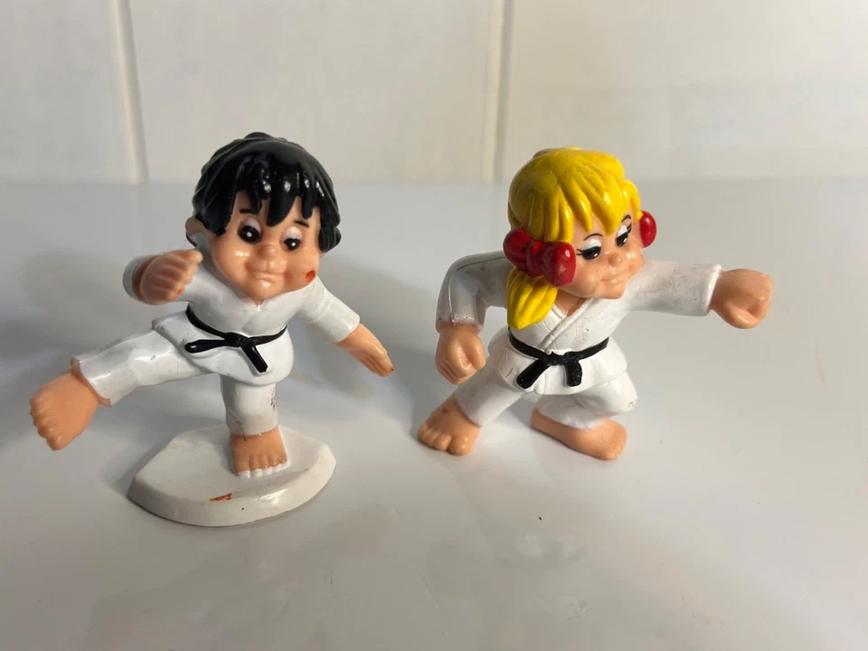 Juego de figuras de acción de taekwondo Sport-Billy Productions 1983 de colección de 2, 2" Foto 2 de 4