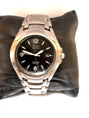 Citizen Mens Titanium Eco Drive  Calendar 100 MT Bracelet Watch