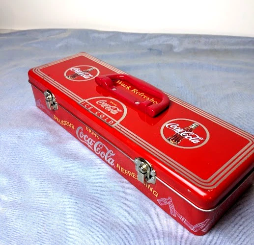 Coca-Cola Metal Tin Case – Vintage Style Toolbox – Red Drink Delicious Refresh - Image 3 of 4
