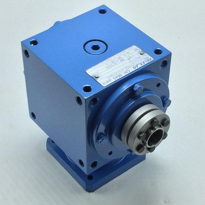 Relex AG MRCS-110MC2-1/4/LS/SPEZ Right Angle Gearbox, Ratio 1:4