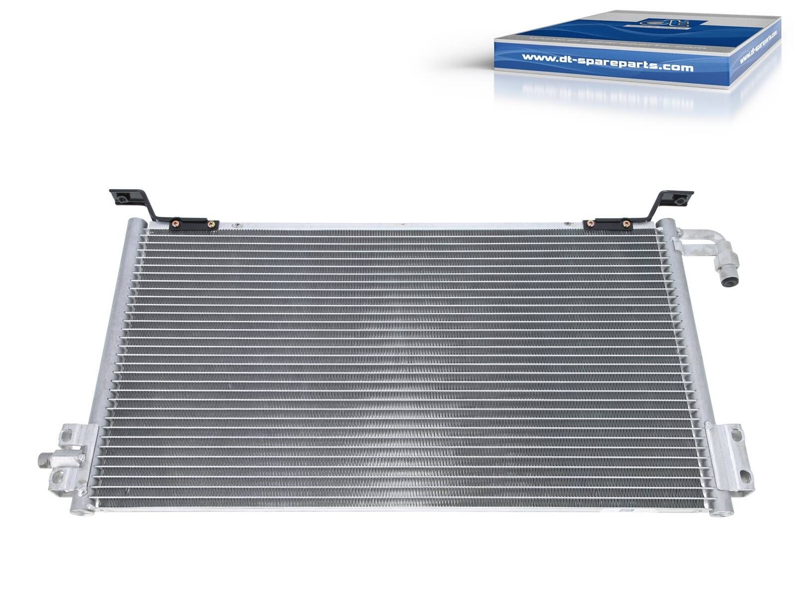 Condenseur de climatisation DT Spare Parts 2.76051 pour radiateur de camion de taille 683x359mm