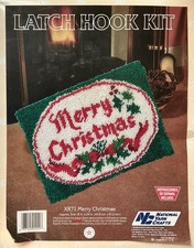 NC Yarn Crafts MERRY CHRISTMAS Latch Hook Rug Kit XR71 Holly 18x24  Open Box USA