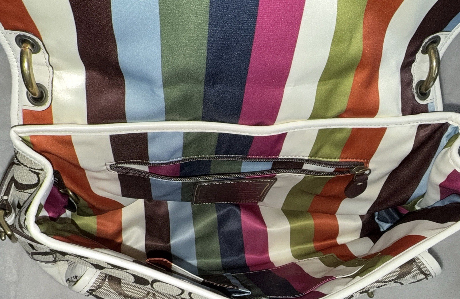 Coach Leigh legacy white signature  thumbnail 7