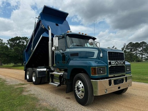 2022 MACK P164T DUMP TRUCK NEW HRG BODIES DEMO BED HARDOX 500 TUF