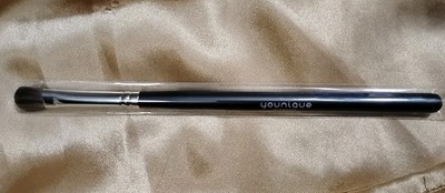 Younique Deluxe Eye Brush | Brand New!